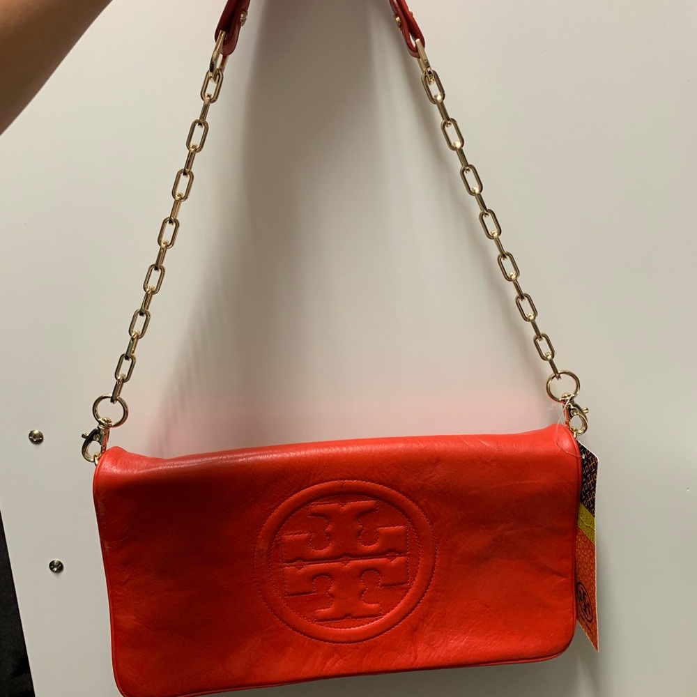 AUTHENTIC Tory Burch side bag and clutch